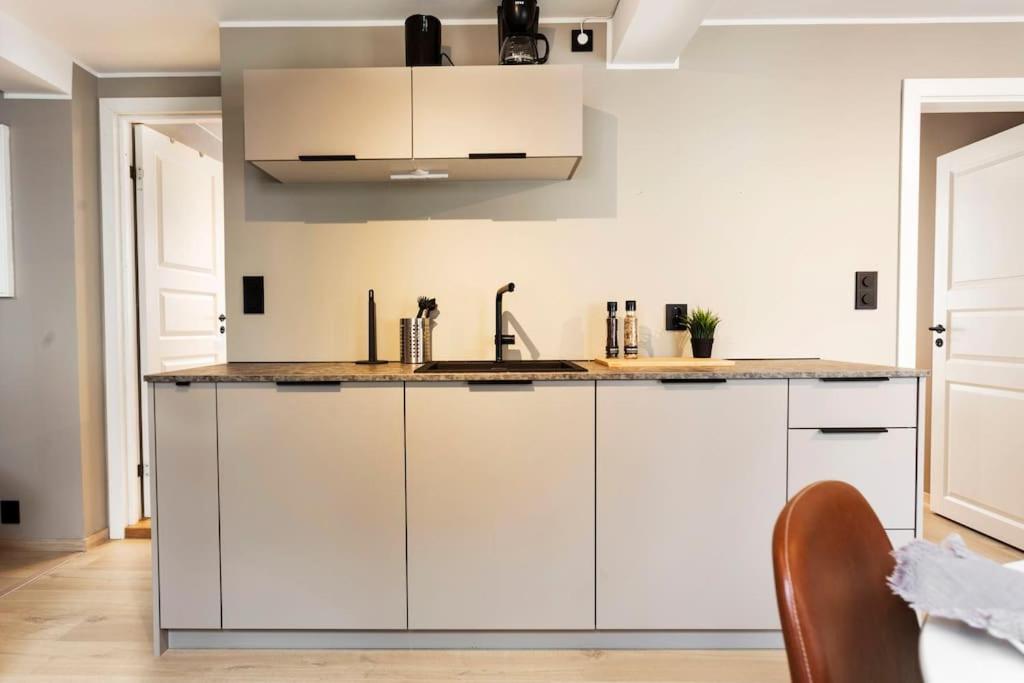New! Modern Apartment In Historic Area Of Bergen! Esterno foto
