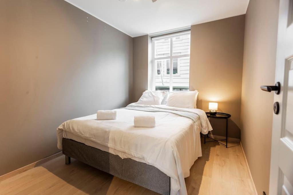 New! Modern Apartment In Historic Area Of Bergen! Esterno foto