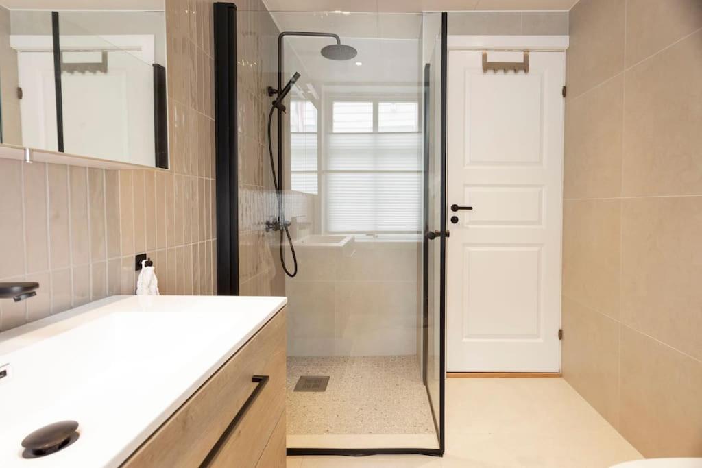 New! Modern Apartment In Historic Area Of Bergen! Esterno foto