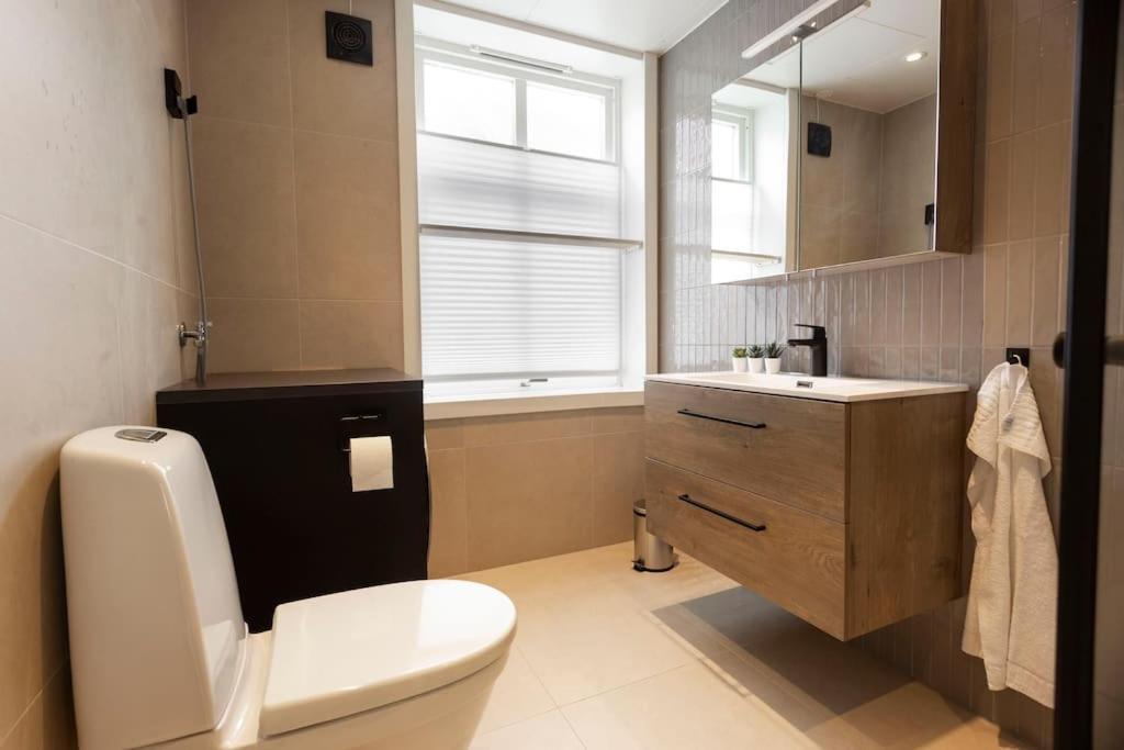 New! Modern Apartment In Historic Area Of Bergen! Esterno foto