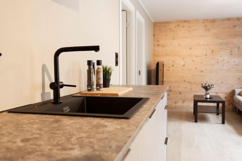 New! Modern Apartment In Historic Area Of Bergen! Esterno foto